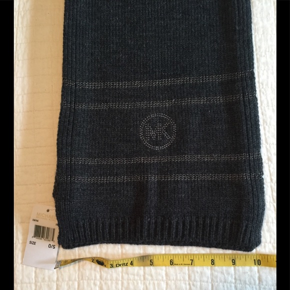 NWT Michael Kors grey pin dot logo scarf - Picture 3 of 8
